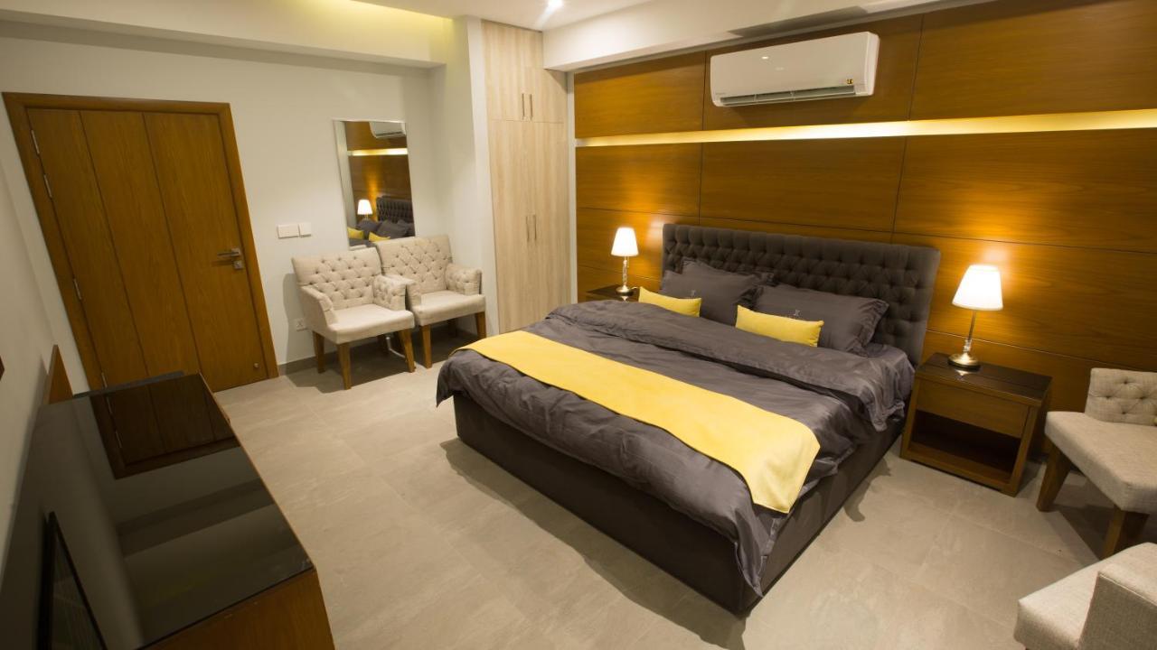Space Luxury Rental Suites Rávalpindí Exteriér fotografie