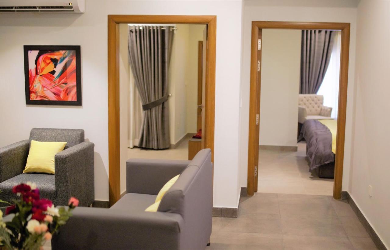 Space Luxury Rental Suites Rávalpindí Exteriér fotografie