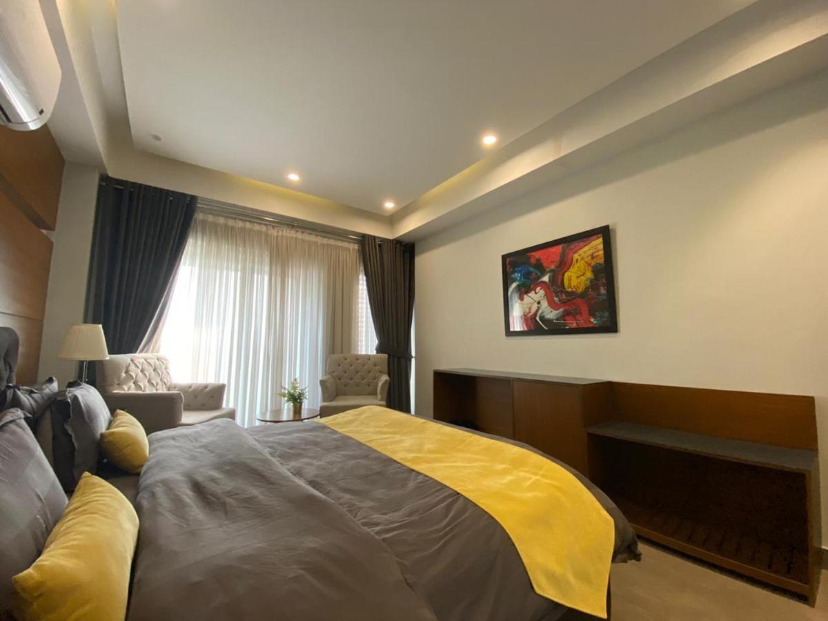 Space Luxury Rental Suites Rávalpindí Exteriér fotografie