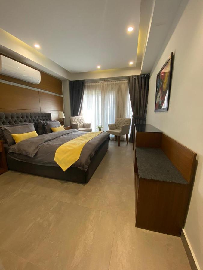 Space Luxury Rental Suites Rávalpindí Exteriér fotografie